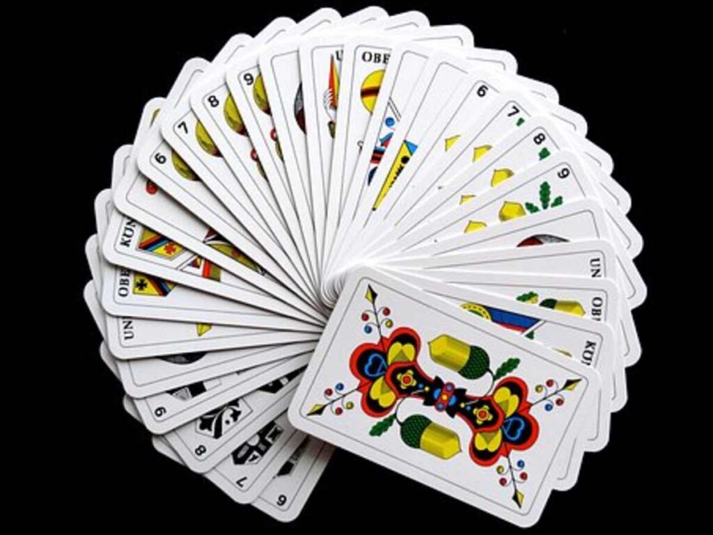 pyramid solitaire