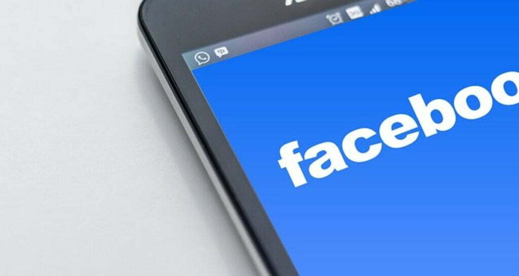 how to change font in facebook