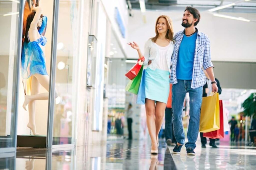 Top 10 Shopping Malls in Fresno